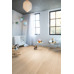 ПВХ плитка Quick-Step Alpha Vinyl Medium Planks Дуб чистый натуральный AVMP40097 - фото в интерьере