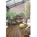ПВХ плитка Quick-Step Alpha Vinyl Medium Planks Коричневая сосна AVMP40075 - фото в интерьере