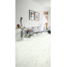 ПВХ плитка Quick Step Ambient Click Plus Мрамор каррарский белый AMCP40136 - фото в интерьере