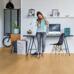 ПВХ плитка Quick-Step Pulse Click Дуб чистый медовый PUCL40098 - фото в интерьере
