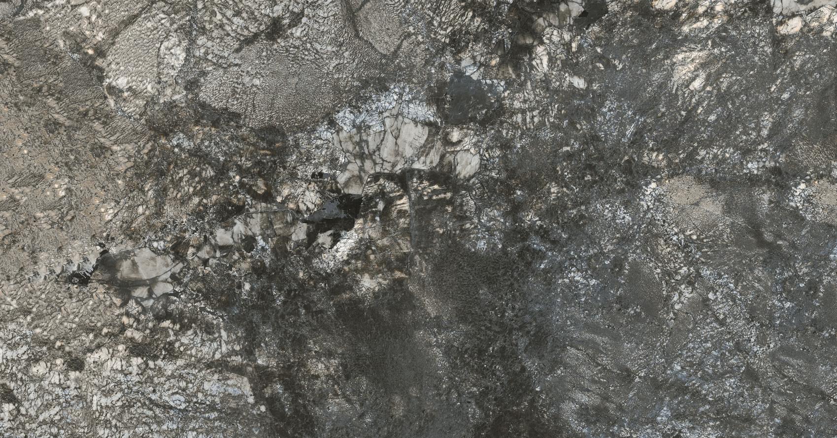 Керамогранит Caramelle Large Porcelain Gabbro Black Pol Color Body 90x180  - детальное изображение